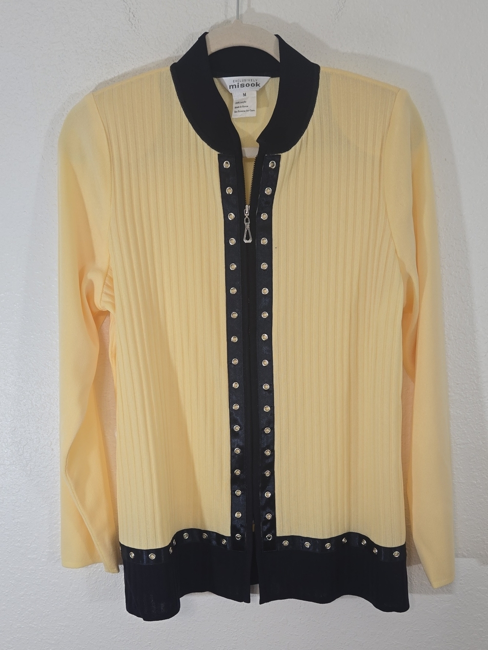 Exclusively Misook Pale Yellow Ribbed Zip Jacket Black Trim Cardigan Top, size M